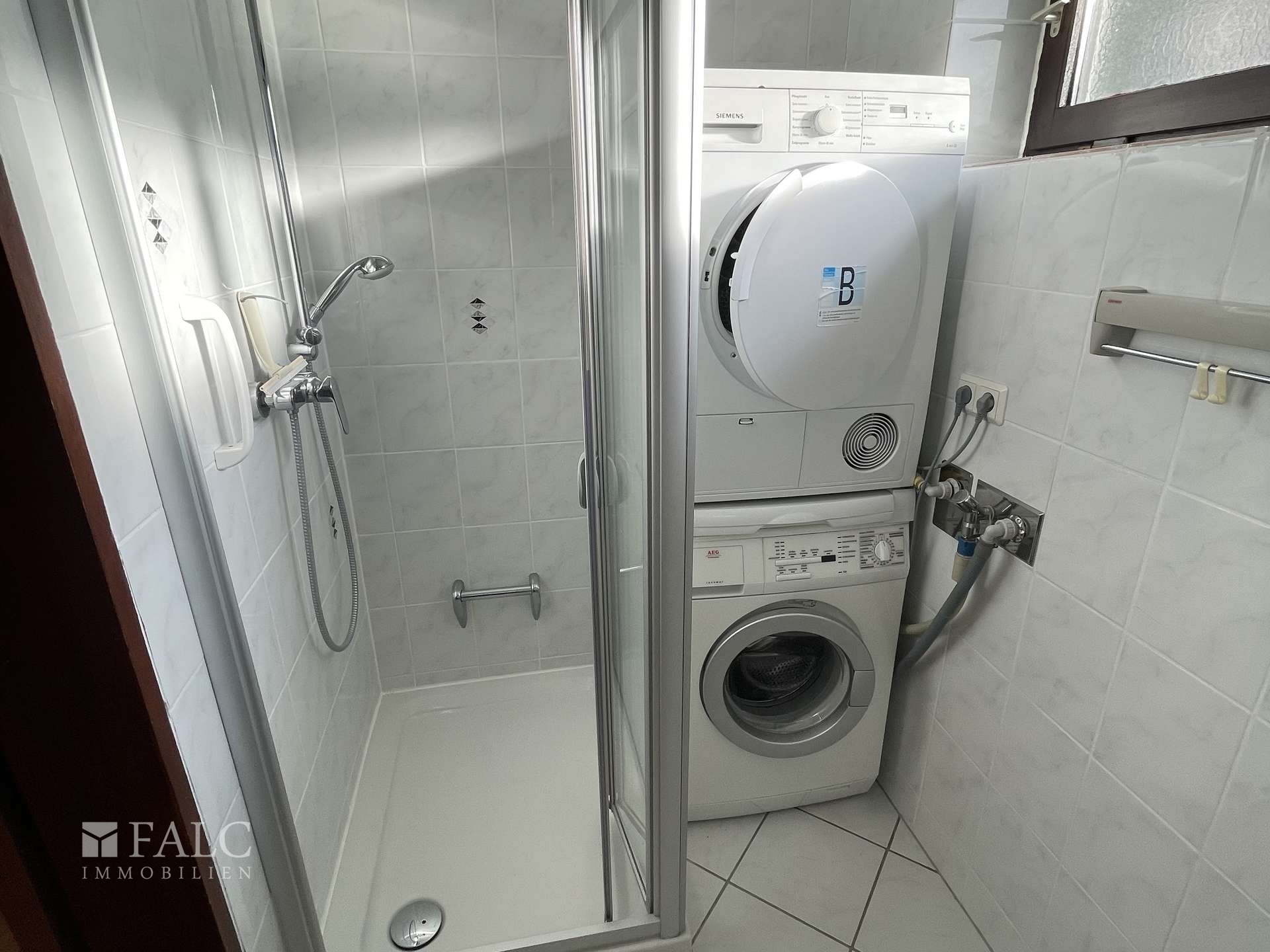 Waschmaschine und Trockner